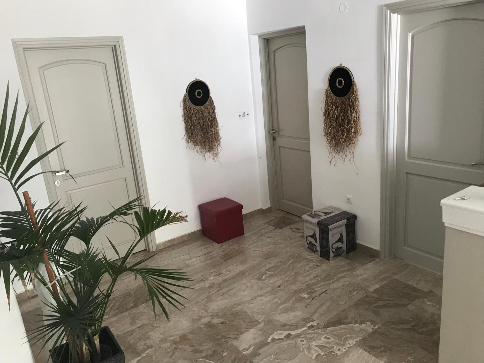 Vassiliki Rooms Parikia  Exterior photo